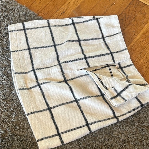 Lulus Spence Plaid White and Black Mini Skirt size Small - Picture 5 of 10